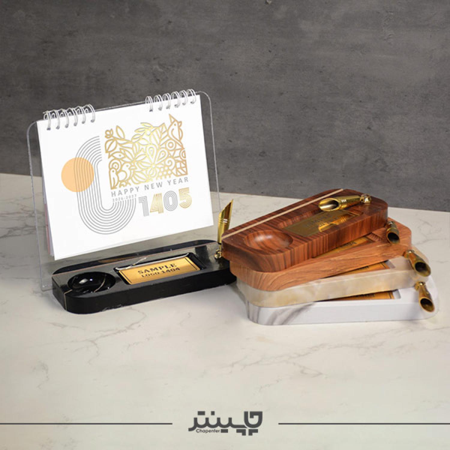 تقویم رومیزی چوبی و جا خودکاری